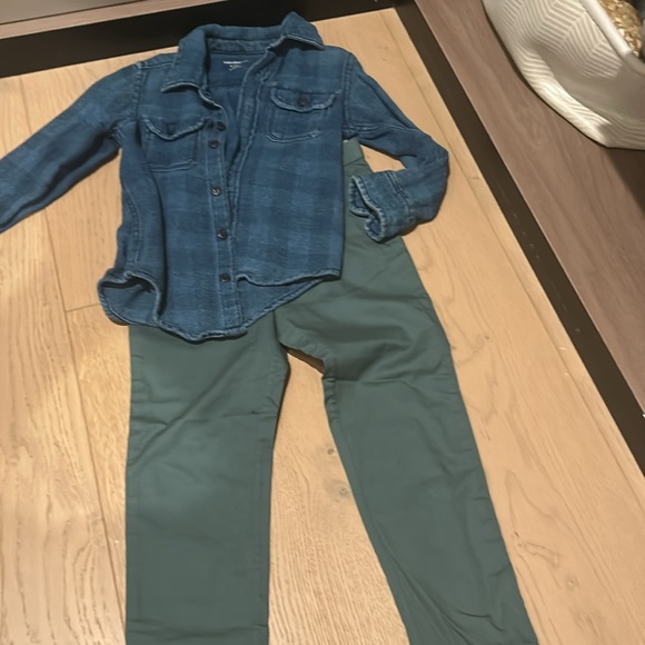 Lot of boys clothes from GAP, H&M and Old Navy - Picture 3 of 6